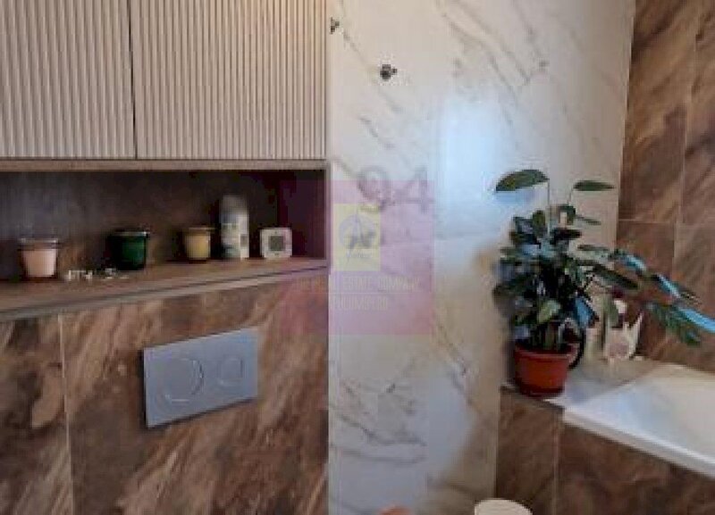 Gulia, casa 4 camere parter, 107 mp utili, curte 500, intre 2 paduri
